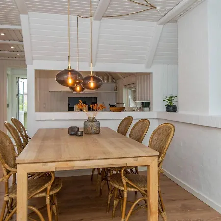 Semesterbostad Holiday Tyttebaervej Henne Strand